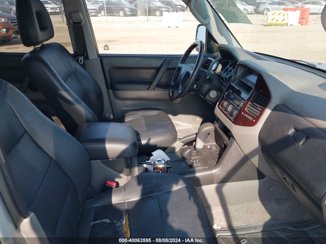 2002 MITSUBISHI MONTERO JA4MW51R02J064332 Photo 4