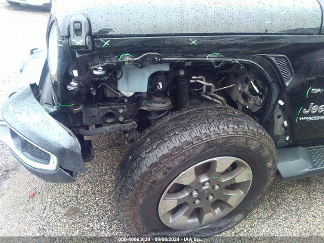 1C4HJXEG2LW267205 Jeep Wrangler Unlimited Sahara 4x4
