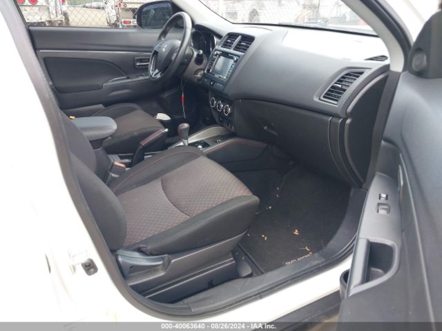 2018 MITSUBISHI OUTLANDER SPORT JA4AR3AU3JU003718 Photo 4