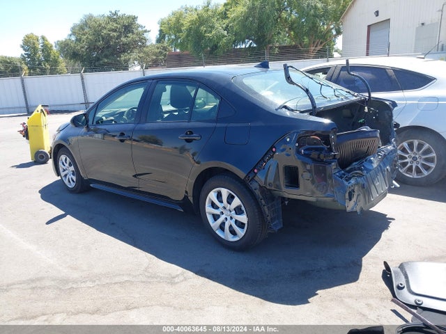 Toyota COROLLA LE 2022 JTDEPMAEXNJ232397 Image 3