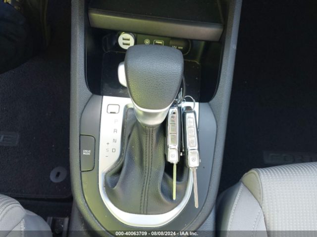 3KPF24AD8LE179946 KIA Forte Lxs