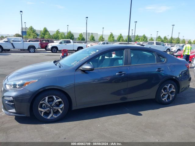 3KPF24AD8LE179946 KIA Forte Lxs