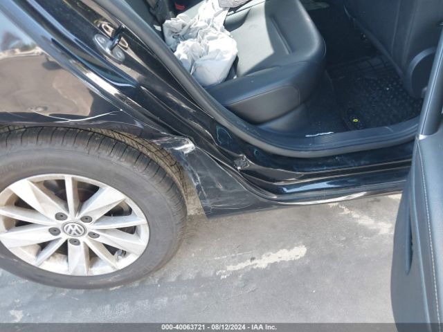 3VW217AU8FM093840 Volkswagen Golf Tsi S 4-door