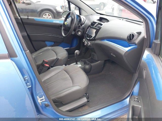 Chevrolet Spark 1lt Auto 2014 KL8CD6S97EC538435 Image 5