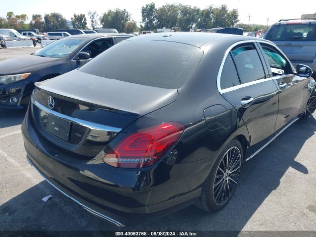 WDDWF8DB2KR463197 Mercedes-Benz C 300