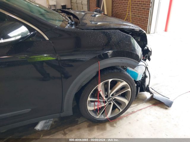 KNDCE3LC0H5051647 KIA Niro Touring