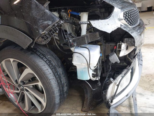 KNDCE3LC0H5051647 KIA Niro Touring