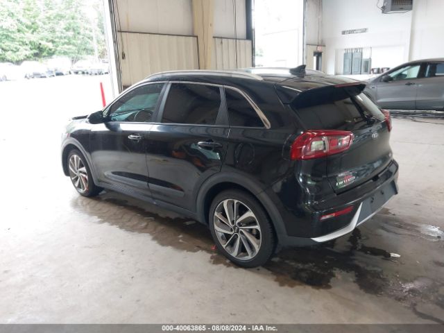 KNDCE3LC0H5051647 KIA Niro Touring