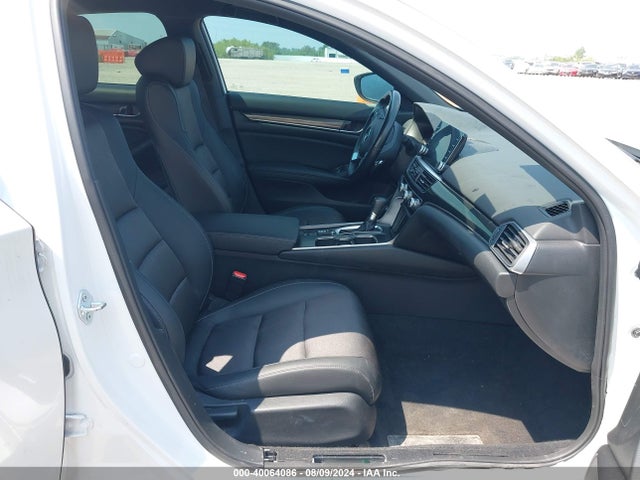 40064086 :رقم المزاد ، 1HGCV1F39NA063896 vin ، 2022 Honda Accord Sport مزاد بيع