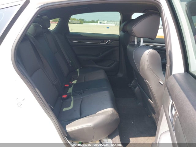 40064086 :رقم المزاد ، 1HGCV1F39NA063896 vin ، 2022 Honda Accord Sport مزاد بيع