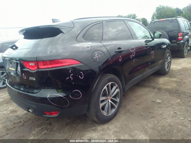 SADCJ2FX5JA258427 Jaguar F-pace 25t Premium