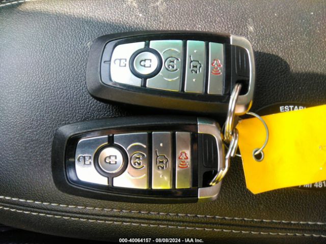 1FMCU9G67NUB70545 Ford ESCAPE SE
