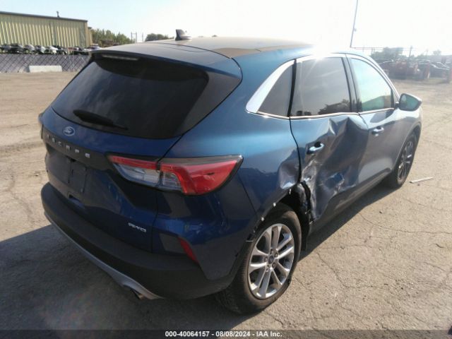 1FMCU9G67NUB70545 Ford ESCAPE SE