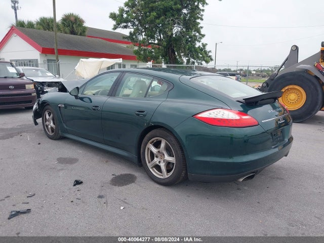 2011 PORSCHE PANAMERA WP0AA2A71BL019411 Photo 2