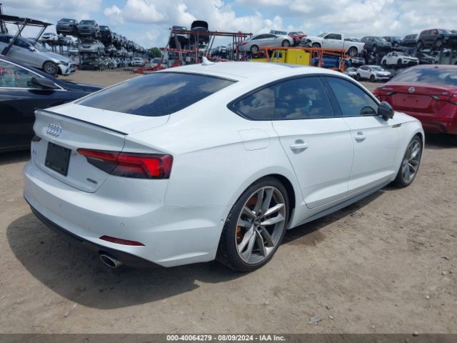 WAUFNCF5XKA075153 Audi A5 45 Premium