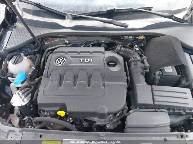 1VWBV7A35FC067712 Volkswagen Passat 2.0l Tdi Se