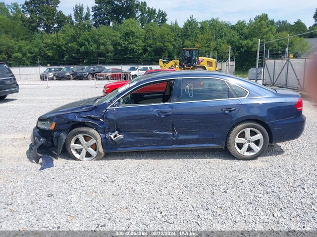 1VWBV7A35FC067712 Volkswagen Passat 2.0l Tdi Se