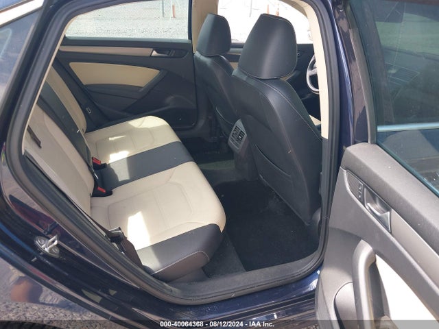 1VWBV7A35FC067712 Volkswagen Passat 2.0l Tdi Se