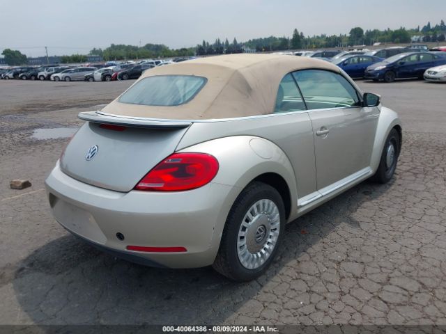 3VW517AT7EM823773 Volkswagen Beetle 1.8t