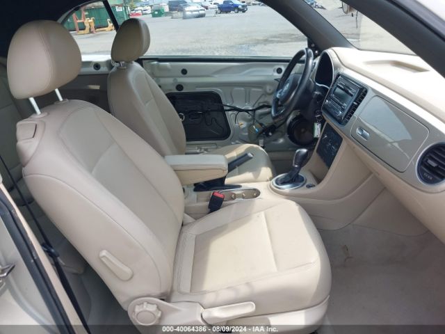 3VW517AT7EM823773 Volkswagen Beetle 1.8t