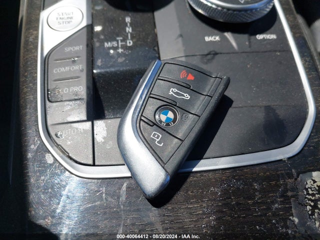 3MW5R1J01M8C13712 BMW 330I