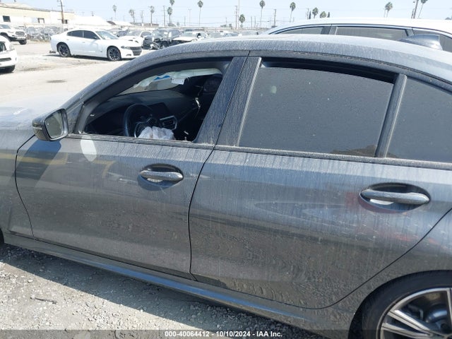 3MW5R1J01M8C13712 BMW 330I
