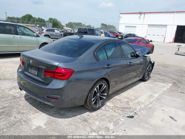 BMW 330I 2018 WBA8B9G56JNU57755 Image 4