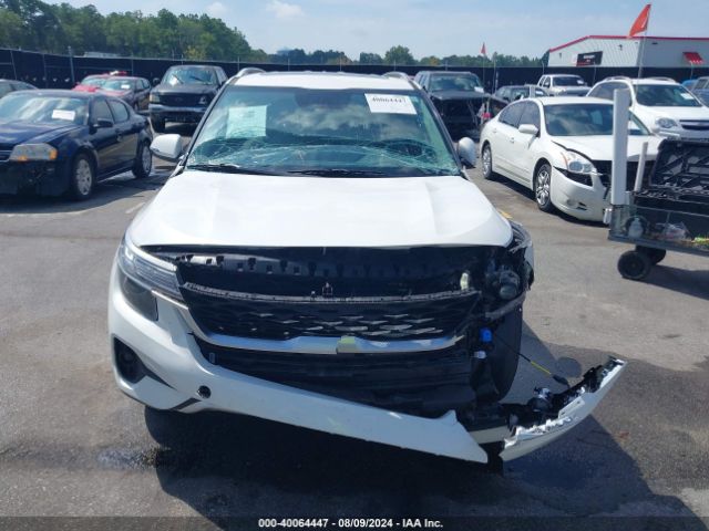 KNDERCAA4P7407552 KIA SELTOS EX