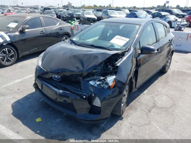 JTDKDTB3XE1073075 Toyota Prius C One
