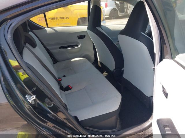 JTDKDTB3XE1073075 Toyota Prius C One