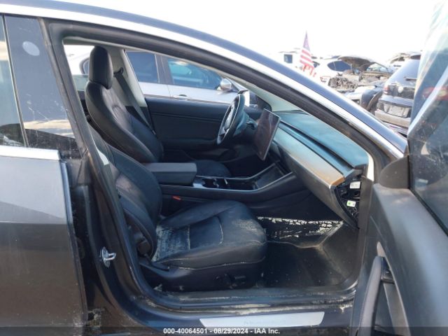 5YJ3E1EA1JF052844 Tesla MODEL 3