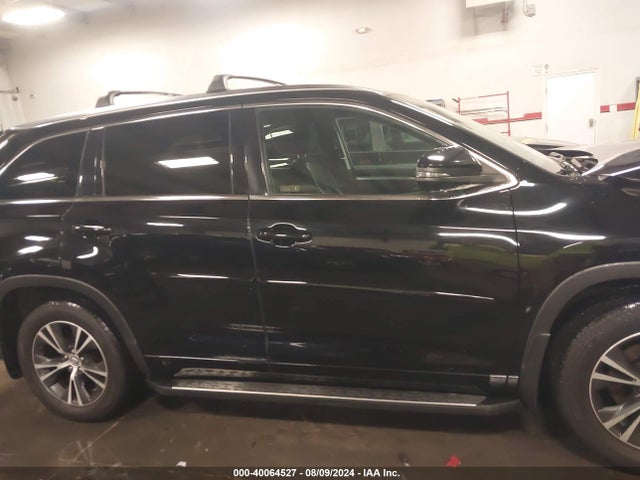 Toyota Highlander Xle V6 2016 5TDJKRFH9GS263899 Image 14