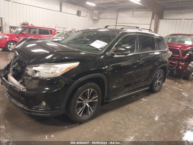 Toyota Highlander Xle V6 2016 5TDJKRFH9GS263899 Image 2