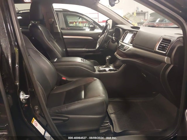 Toyota Highlander Xle V6 2016 5TDJKRFH9GS263899 Image 5
