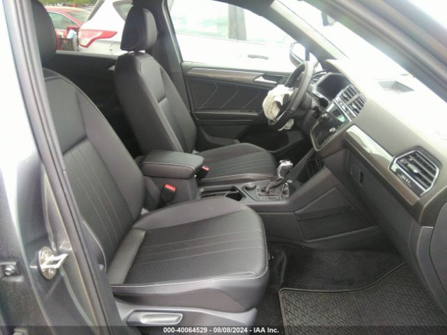 3VV8B7AX4PM125237 Volkswagen Tiguan 2.0t Se R-line Black