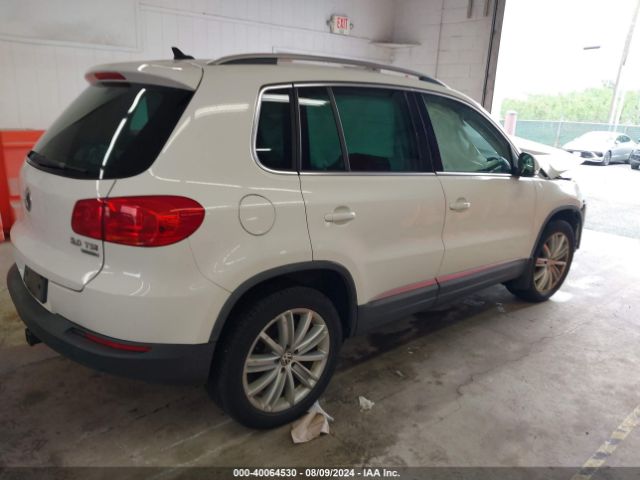 WVGBV3AX5EW547885 Volkswagen TIGUAN SE