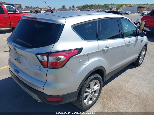 Ford ESCAPE SE 2017 1FMCU0GD7HUE07713 Image 4