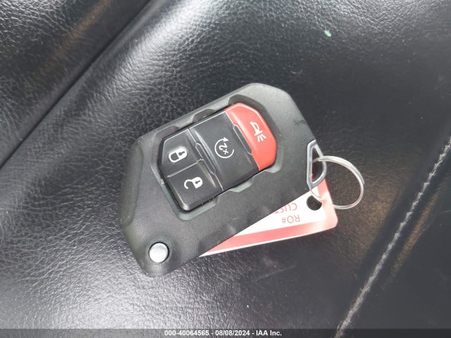 1C4HJXEG7MW511819 Jeep Wrangler Unlimited Sahara 4x4