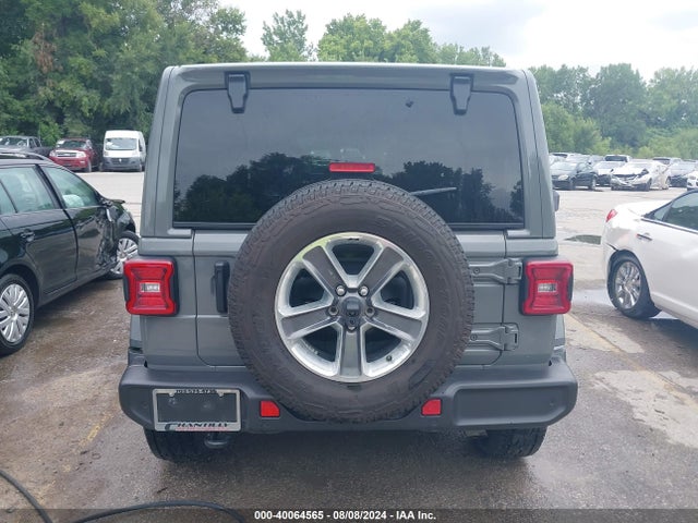 1C4HJXEG7MW511819 Jeep Wrangler Unlimited Sahara 4x4