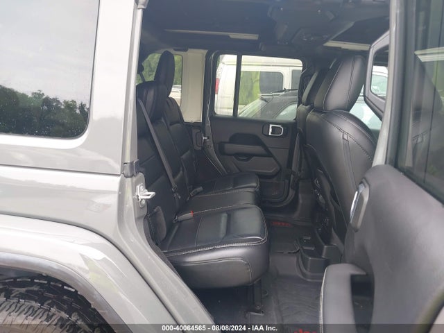 1C4HJXEG7MW511819 Jeep Wrangler Unlimited Sahara 4x4