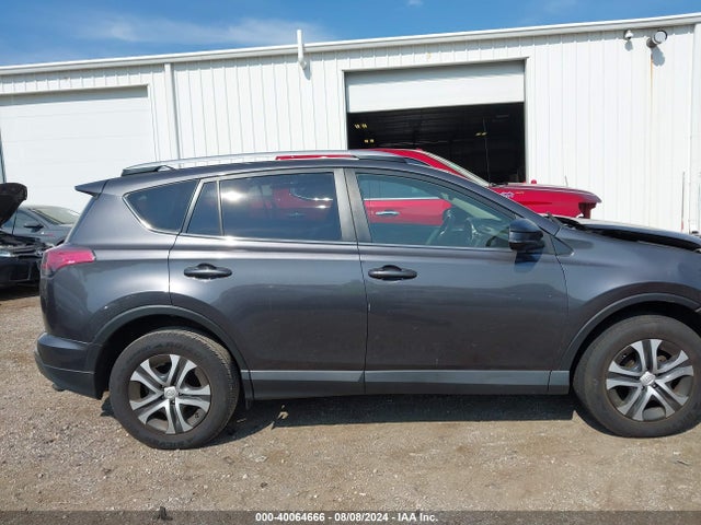 Toyota RAV4 LE 2016 JTMBFREV7GJ067652 Image 13