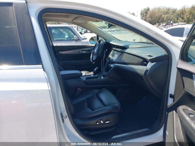 1GYKNBRS5HZ208208 Cadillac XT5 LUXURY