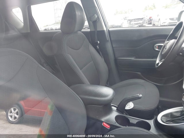 KNDJN2A21E7080571 KIA Soul