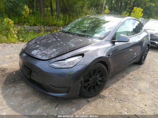 2023 TESLA MODEL Y 7SAYGDEE5PF637572 Photo 1