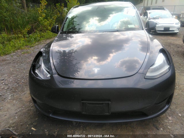 2023 TESLA MODEL Y 7SAYGDEE5PF637572 Photo 5