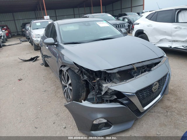 2019 1N4BL4FW7KN302612 main image
