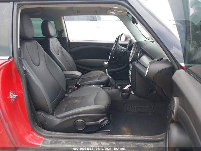 2007 MINI COOPER WMWMF33567TU63355 Photo 4