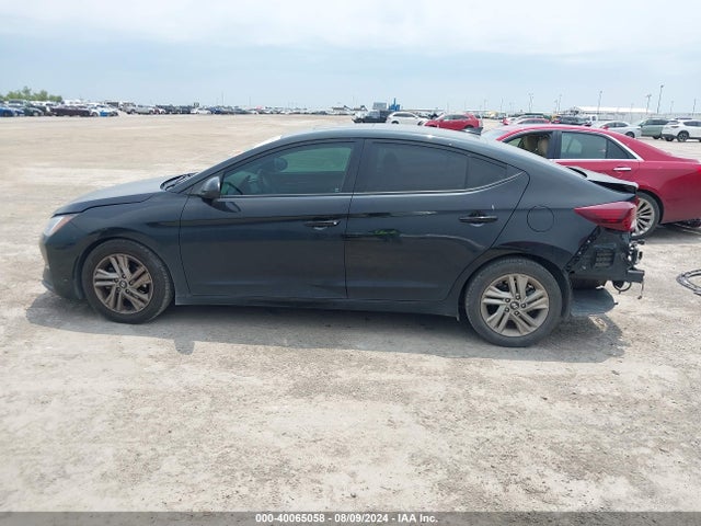 Hyundai Elantra Value Edition 2019 5NPD84LF1KH434256 Image 15