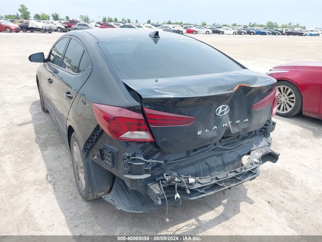 Hyundai Elantra Value Edition 2019 5NPD84LF1KH434256 Image 3