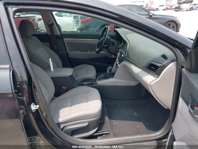 Hyundai Elantra Value Edition 2019 5NPD84LF1KH434256 Image 5